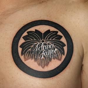 家紋の刺青作品