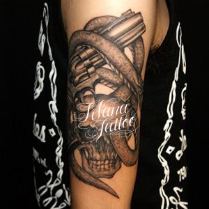 スカル|蛇|銃のタトゥー