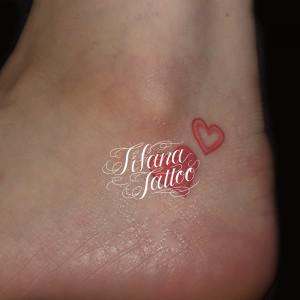 ハートのワンポイントタトゥー