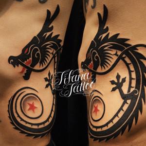 神龍のトライバルタトゥー