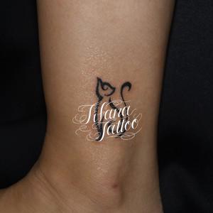 ネコのトライバルタトゥー