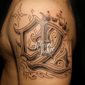 数字|王冠のタトゥー