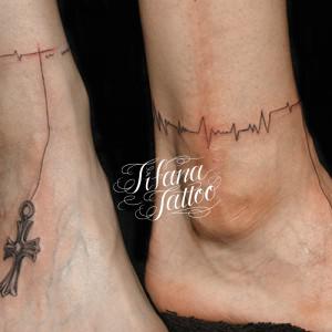 心電図のアンクレット・タトゥー