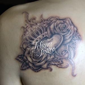 ハート|薔薇|王冠のタトゥー