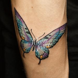 蝶のタトゥー