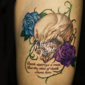 スカル|薔薇のタトゥー