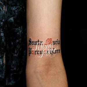 レタリングタトゥー