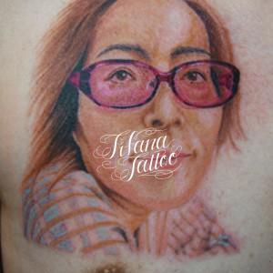 カラー・ポートレイトのタトゥー