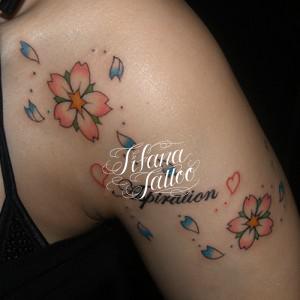 サクラのガールズタトゥー