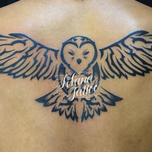 梟のトライバルタトゥー