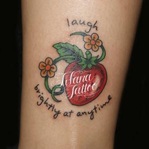 苺のガールズタトゥー