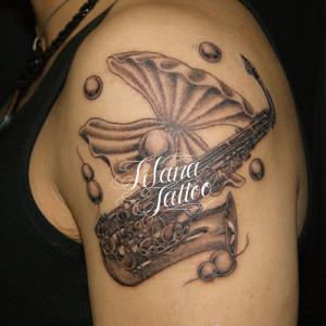 サックスのタトゥー