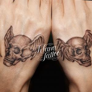 スカル|翼のタトゥー