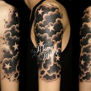 夜空のタトゥー