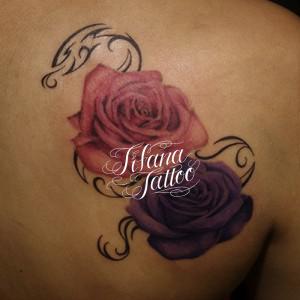 ２輪の薔薇のタトゥー