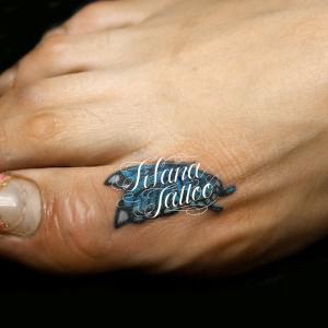 蝶のワンポイントタトゥー