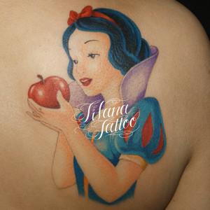 白雪姫のタトゥー