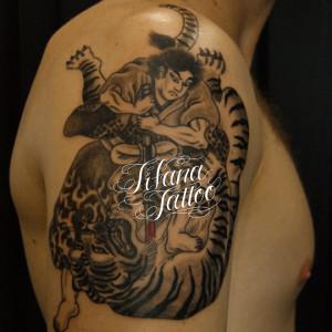 虎退治の刺青作品