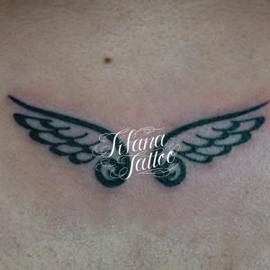 翼|羽のガールズタトゥー