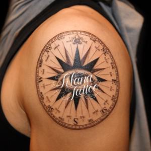コンパス|目のタトゥー