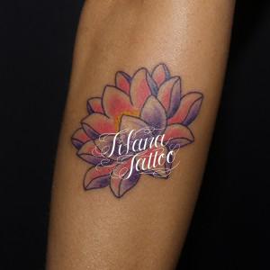 蓮のタトゥー
