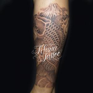 鯉と富士山のタトゥー