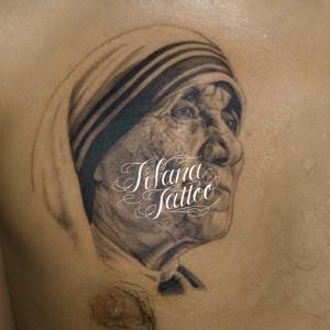 マザー・テレサのタトゥー