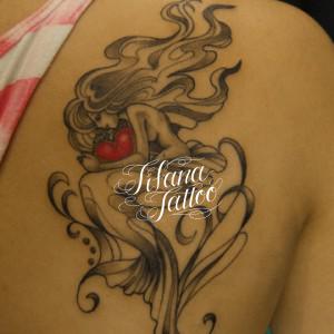 人魚のガールズタトゥー