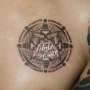 円形のタトゥー