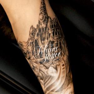 悪魔の城のタトゥー