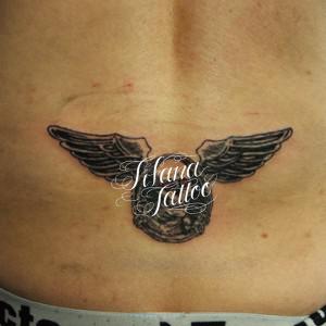 バンドのロゴ・タトゥー