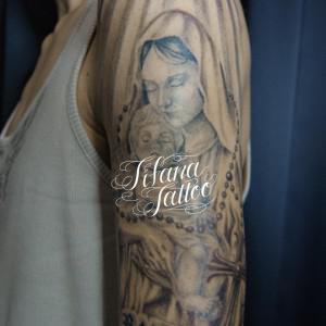 聖母子のタトゥー
