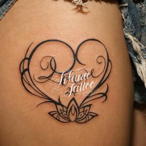 ハート|蓮|文字のタトゥー