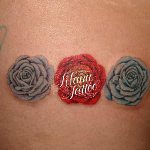 ミニバラのタトゥー