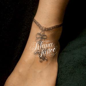 ハワイアン・ジュエリーのアンクレットタトゥー
