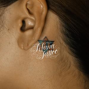 六芒星のワンポイントタトゥー