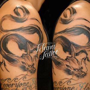 筆書き・龍のタトゥー