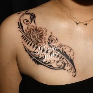 女性向けトライバルタトゥー