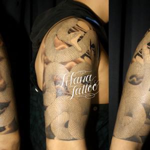 五分袖の蛇の刺青作品|製作中