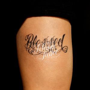 レタリングタトゥー