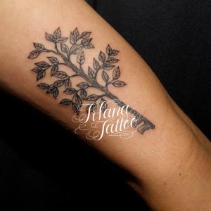 枝鍵のタトゥー