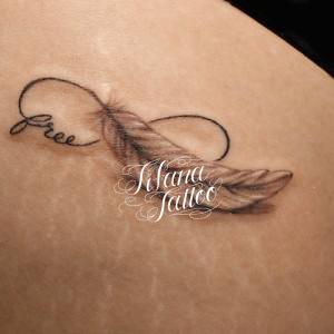 無限大の記号|羽|文字のタトゥー