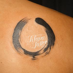 筆書き刺青作品