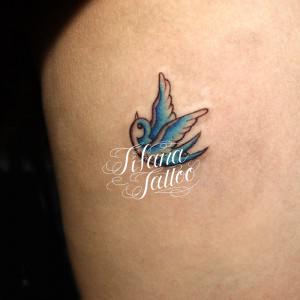 燕のワンポイントタトゥー