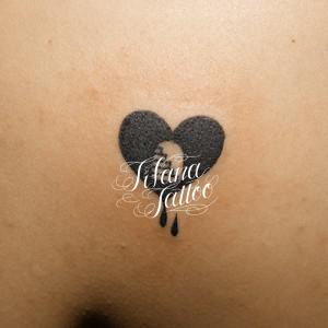 ハート|階段のタトゥー