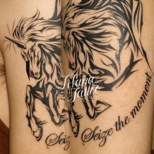 ユニコーンのトライバルタトゥー