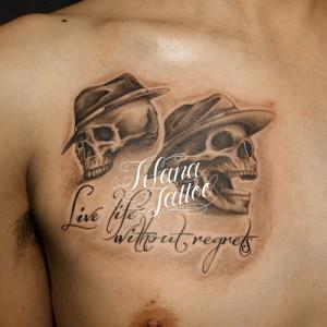 ハットを被ったスカル・タトゥー