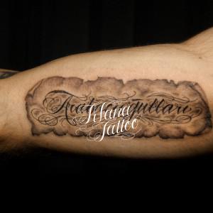 レタリングタトゥー