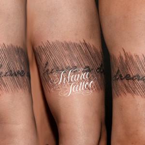 レタリングタトゥー