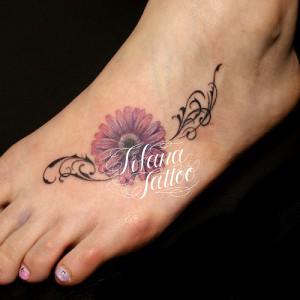 デイジーのガールズタトゥー